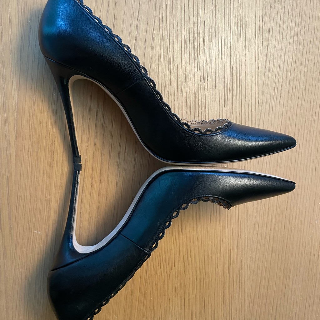 Marchesa Scallop Lace Black Stiletto Pumps — image 7 of 8